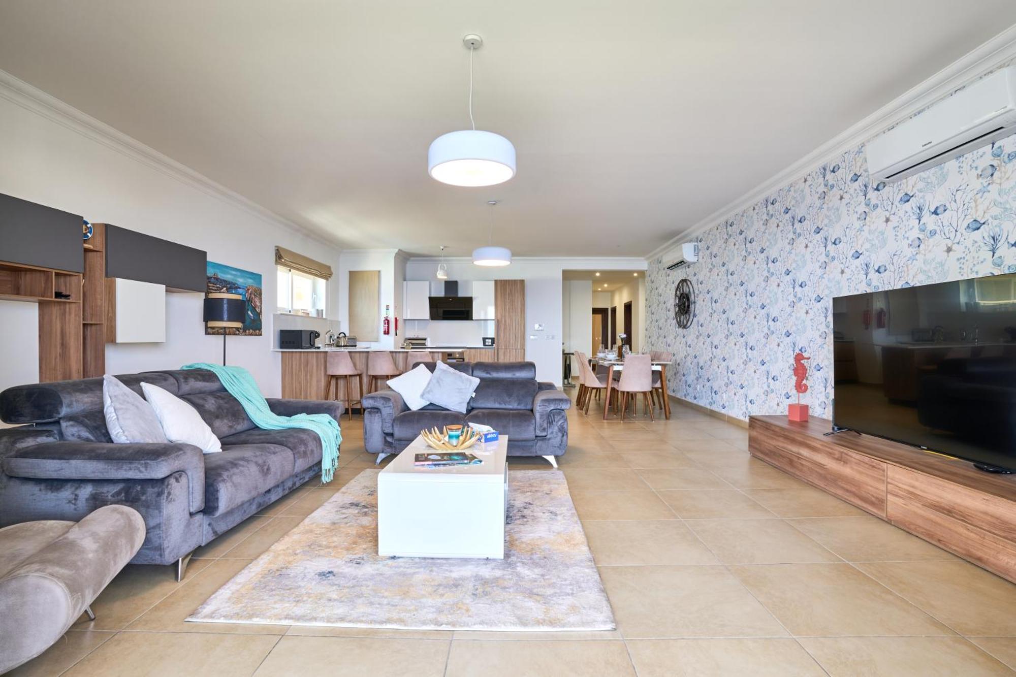 סליאמה Stunning 3-Bedroom Seaview Retreat In Fort Cambridge מראה חיצוני תמונה