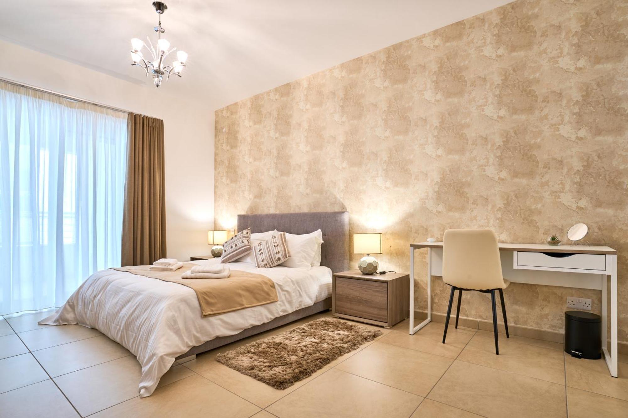 סליאמה Stunning 3-Bedroom Seaview Retreat In Fort Cambridge מראה חיצוני תמונה