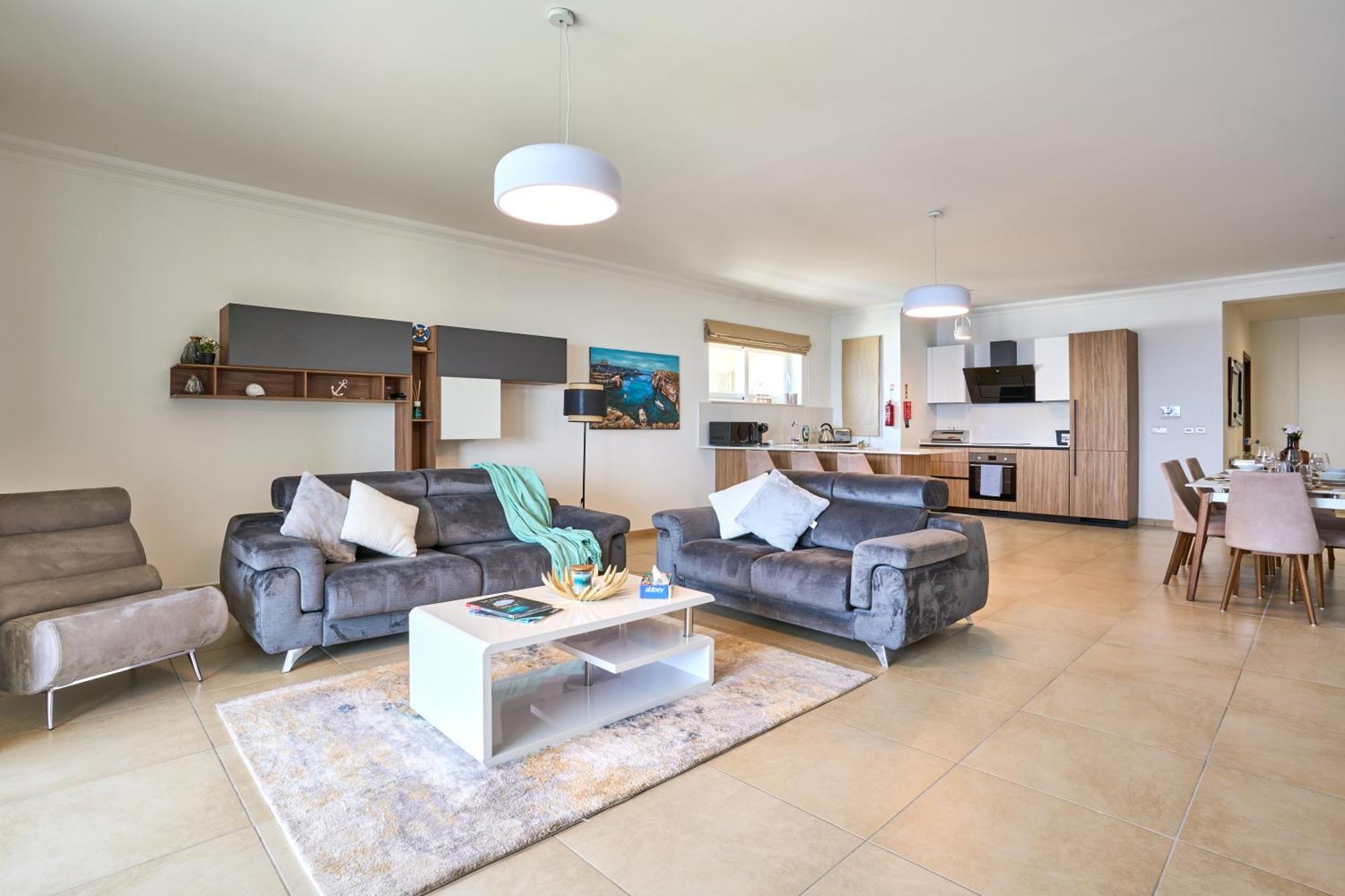 סליאמה Stunning 3-Bedroom Seaview Retreat In Fort Cambridge מראה חיצוני תמונה